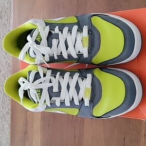 Nike Air Prestige II Women Gray & Lime Green